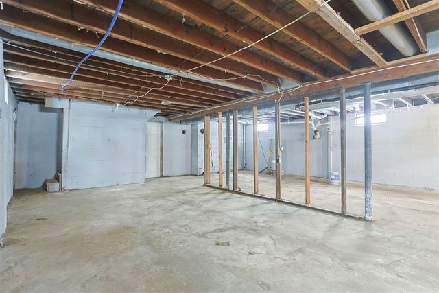 1582 Bakertown Road, Buchanan, MI 49107