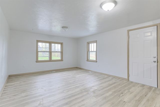 1582 Bakertown Road, Buchanan, MI 49107