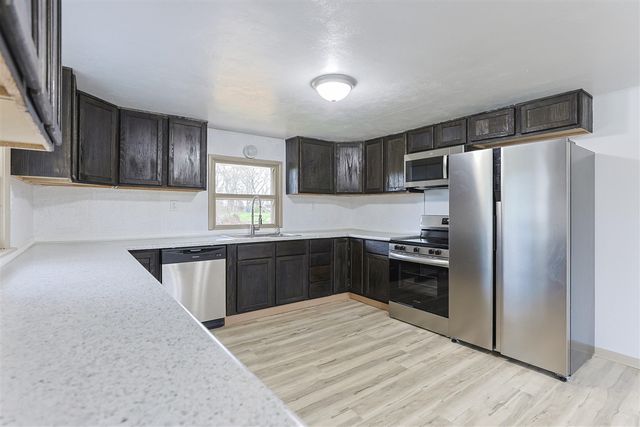 1582 Bakertown Road, Buchanan, MI 49107