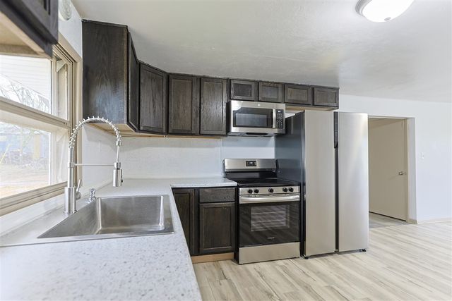 1582 Bakertown Road, Buchanan, MI 49107