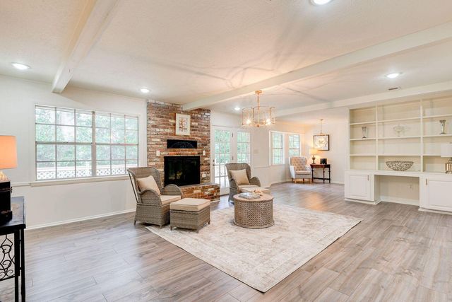 115 Jeff Davis Cir., Hattiesburg, MS 39402