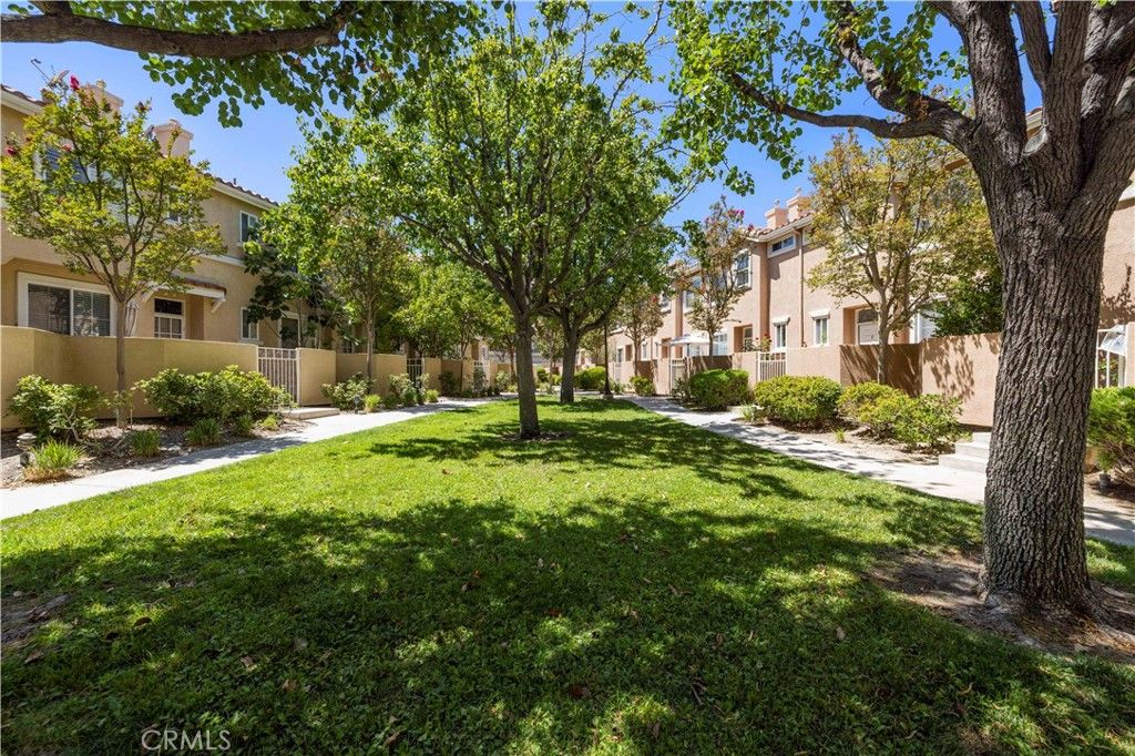 25731 Perlman Place D, Stevenson Ranch, CA 91381 — photo 2
