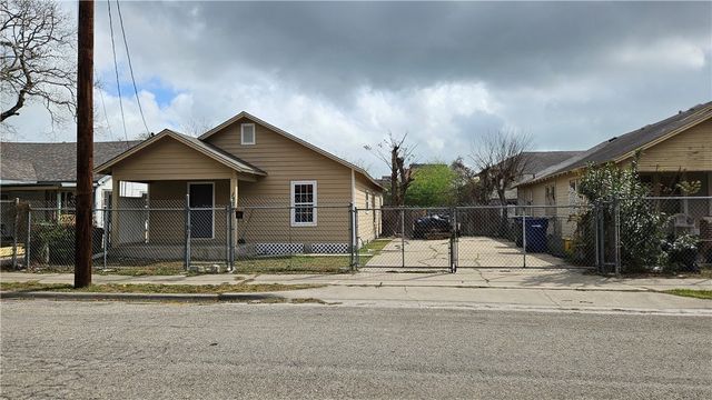 1330 7th St, Corpus Christi, TX 78404