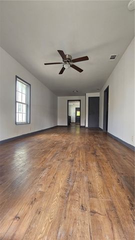 1330 7th St, Corpus Christi, TX 78404