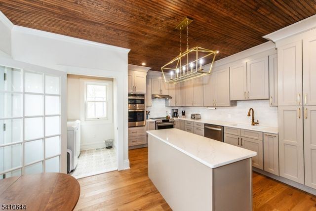 171 Maple Ave, Rahway City, NJ 07065