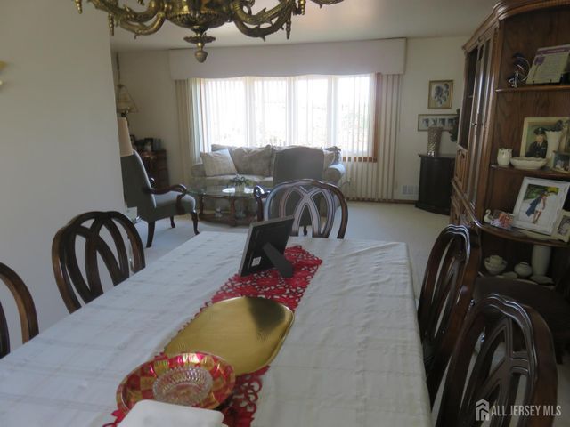 14 Sterling Court, Perth Amboy, NJ 08861