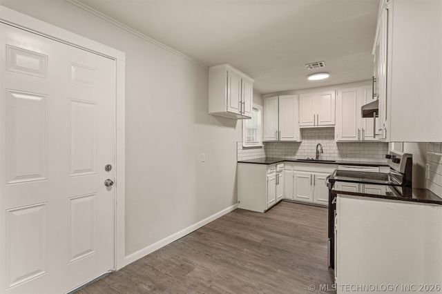 107 W 7TH Street, Owasso, OK 74055