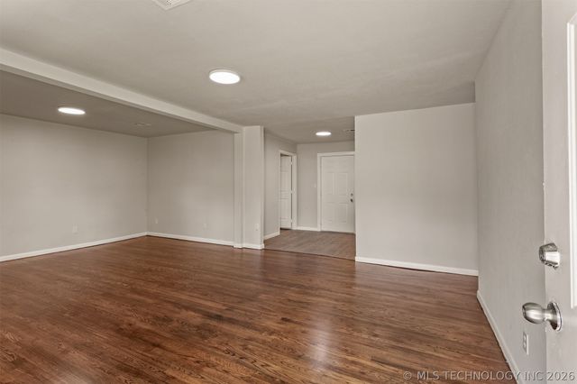 107 W 7TH Street, Owasso, OK 74055