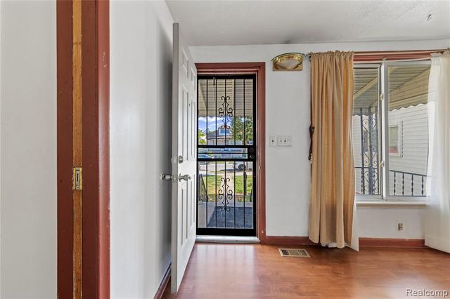 11399 Lumpkin Street, Hamtramck, MI 48212