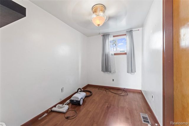 11399 Lumpkin Street, Hamtramck, MI 48212