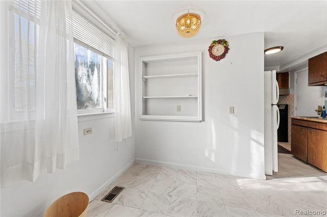 11399 Lumpkin Street, Hamtramck, MI 48212