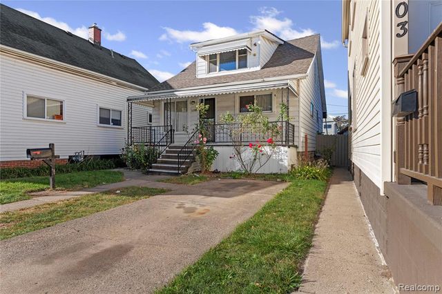 11399 Lumpkin Street, Hamtramck, MI 48212