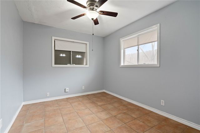 1318 W Cherrystone Dr, Corpus Christi, TX 78412