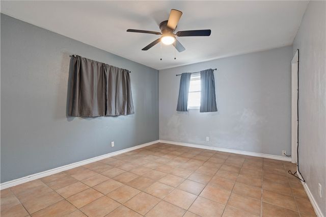 1318 W Cherrystone Dr, Corpus Christi, TX 78412