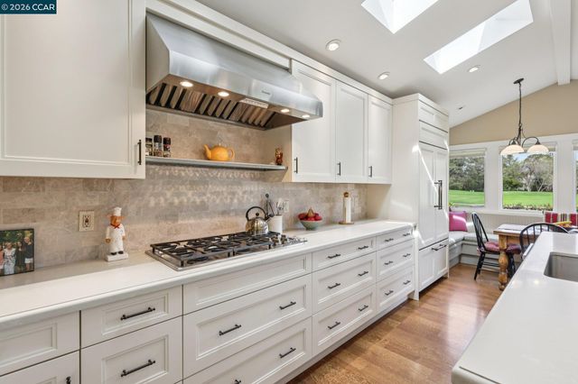 769 Augusta Dr, Moraga, CA 94556