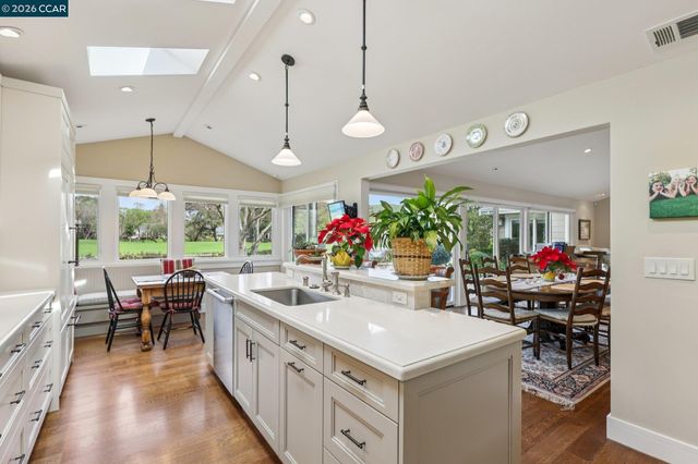 769 Augusta Dr, Moraga, CA 94556