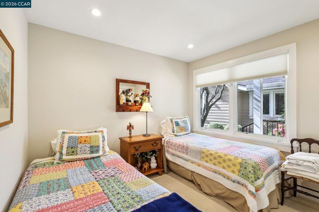 769 Augusta Dr, Moraga, CA 94556