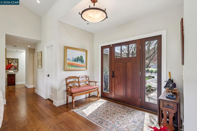 769 Augusta Dr, Moraga, CA 94556