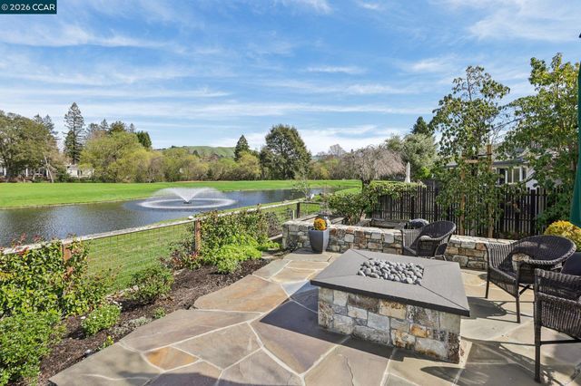 769 Augusta Dr, Moraga, CA 94556