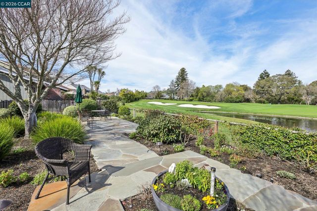 769 Augusta Dr, Moraga, CA 94556