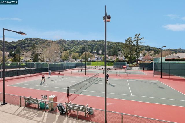 769 Augusta Dr, Moraga, CA 94556