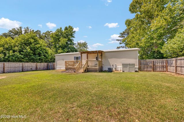 112 Gladiolus Road, Castle Hayne, NC 28429