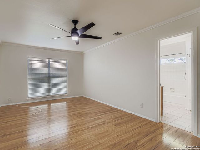 9122 Pitcairn, San Antonio, TX 78254