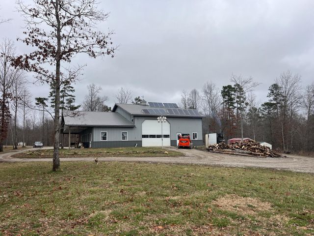 131 Marvins Lane, East Bernstadt, KY 40729