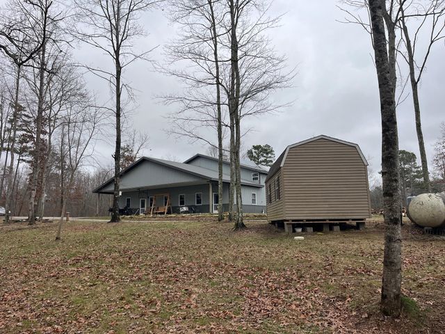 131 Marvins Lane, East Bernstadt, KY 40729