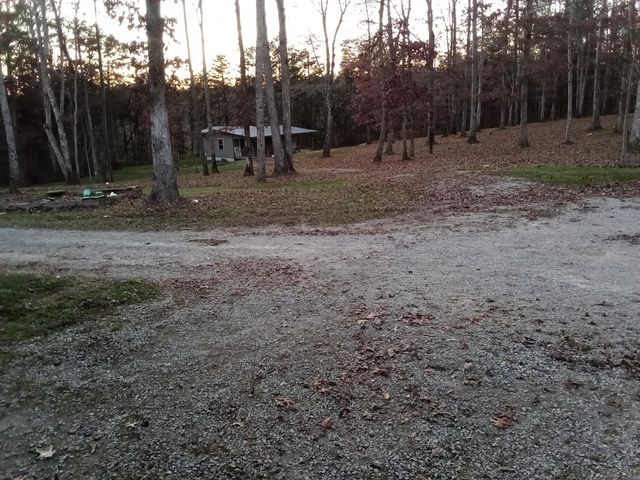 131 Marvins Lane, East Bernstadt, KY 40729