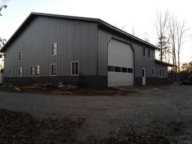 131 Marvins Lane, East Bernstadt, KY 40729