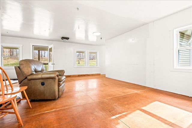 131 Marvins Lane, East Bernstadt, KY 40729