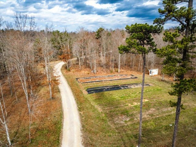 131 Marvins Lane, East Bernstadt, KY 40729