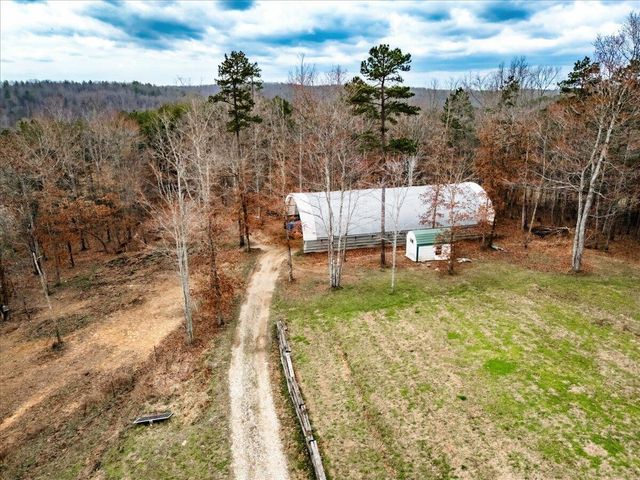 131 Marvins Lane, East Bernstadt, KY 40729