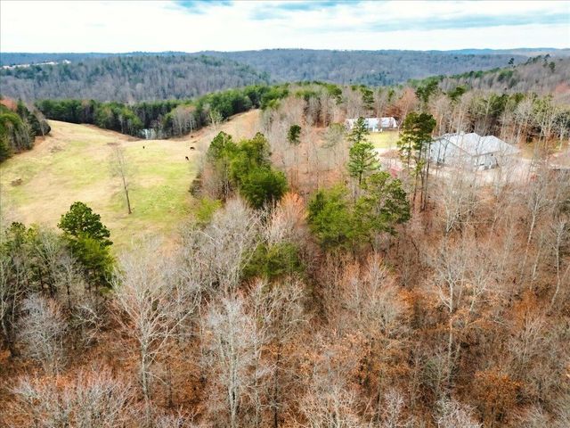 131 Marvins Lane, East Bernstadt, KY 40729