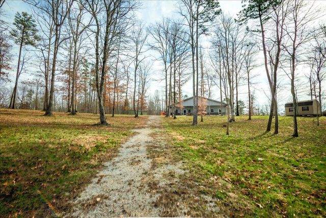 131 Marvins Lane, East Bernstadt, KY 40729