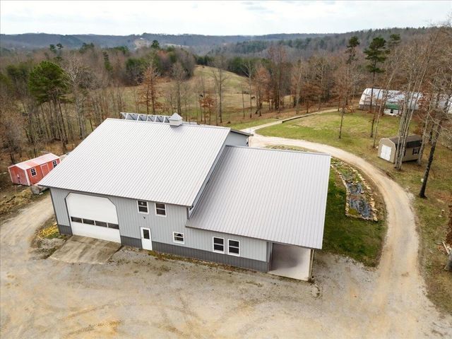 131 Marvins Lane, East Bernstadt, KY 40729