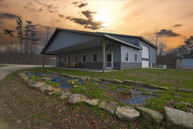 131 Marvins Lane, East Bernstadt, KY 40729