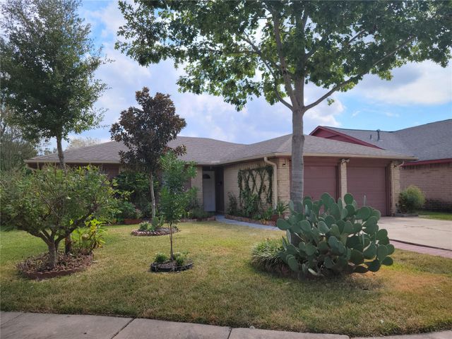 6811 La Violetta Drive, Houston, TX 77083