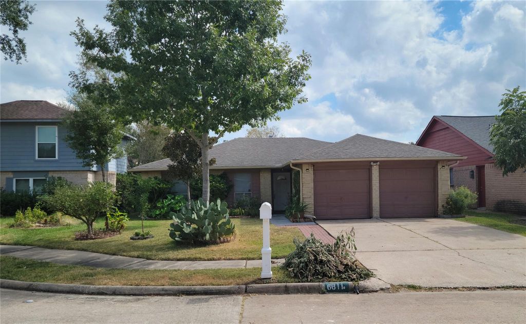 6811 La Violetta Drive, Houston, TX 77083