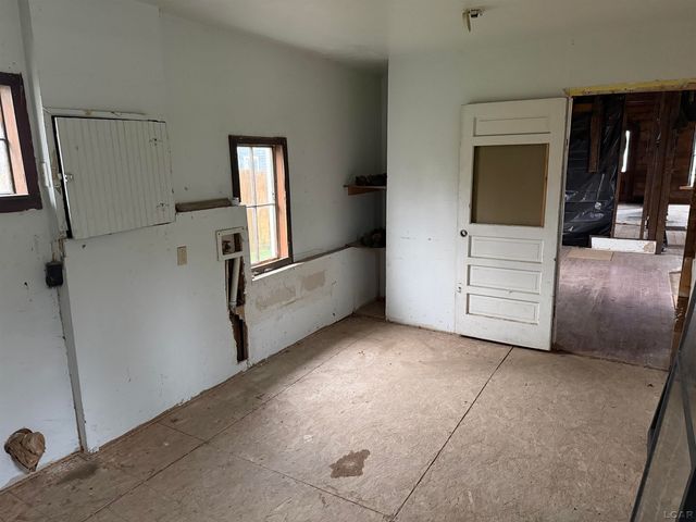 143 Lafayette Street, Hudson, MI 49247