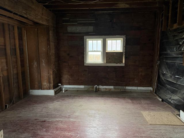 143 Lafayette Street, Hudson, MI 49247