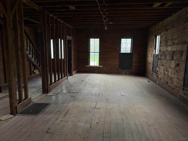 143 Lafayette Street, Hudson, MI 49247