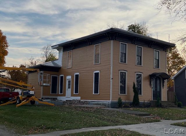 143 Lafayette Street, Hudson, MI 49247