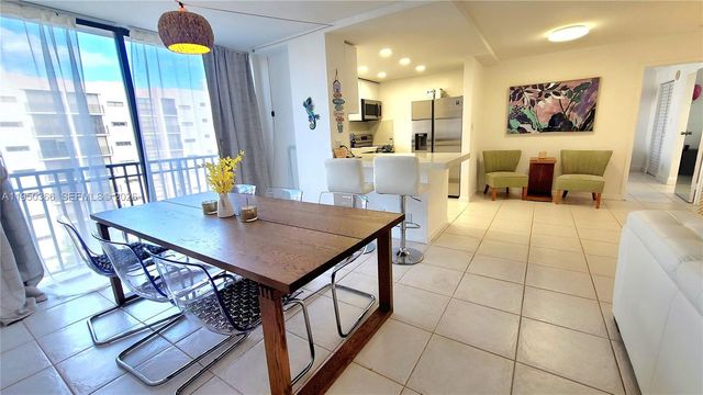 16909 N Bay Rd 806, Sunny Isles Beach, FL 33160