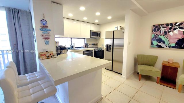 16909 N Bay Rd 806, Sunny Isles Beach, FL 33160