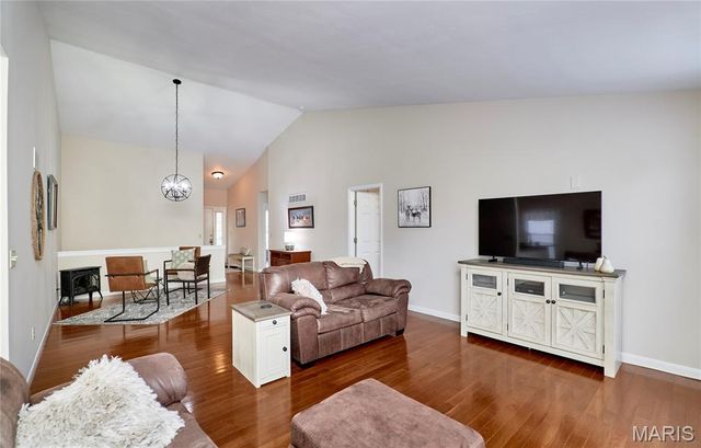 8 Turtle Creek Villas Drive 4R, O'fallon, MO 63366