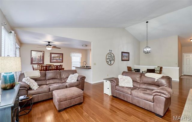 8 Turtle Creek Villas Drive 4R, O'fallon, MO 63366