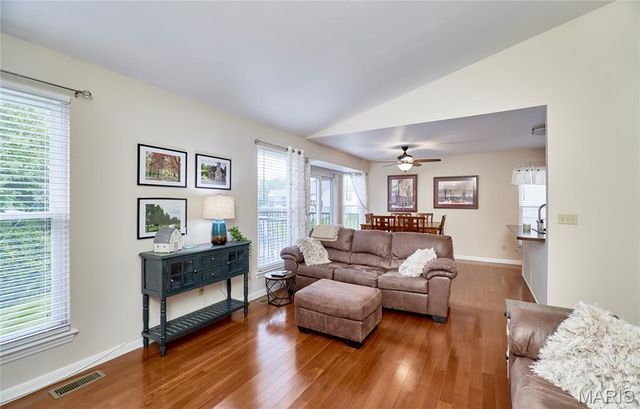 8 Turtle Creek Villas Drive 4R, O'fallon, MO 63366
