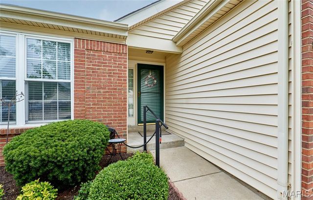 8 Turtle Creek Villas Drive 4R, O'fallon, MO 63366